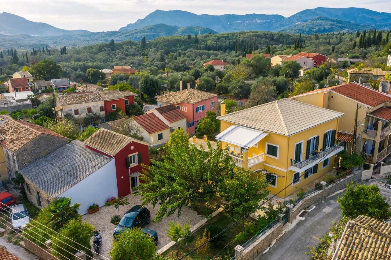 Traditional Rustic Maisonette By Konnect Agios Ioannis Peristerion Exteriör bild
